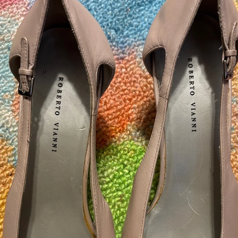 Elegant Blush Pink Pointed Toe Heels - Picture 2 of 7